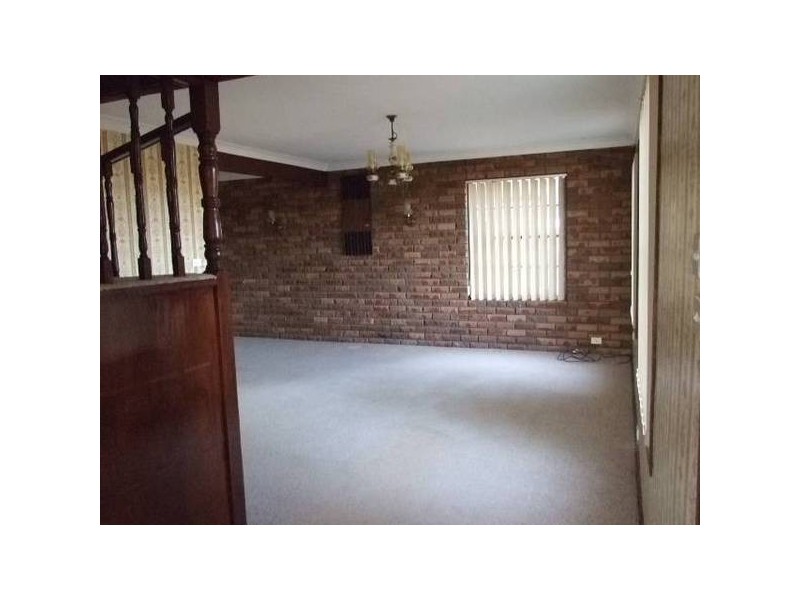 1 Hamilton Road, Parkes NSW 2870