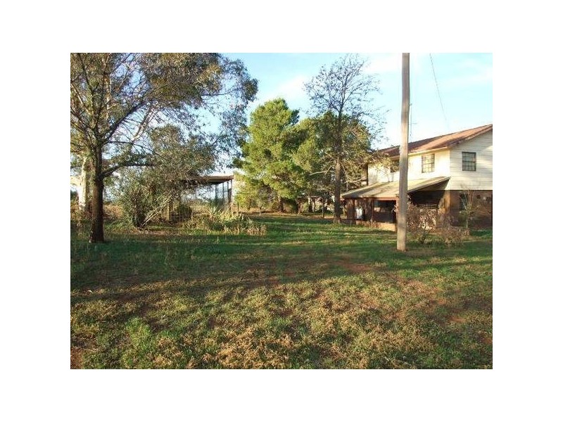 1 Hamilton Road, Parkes NSW 2870