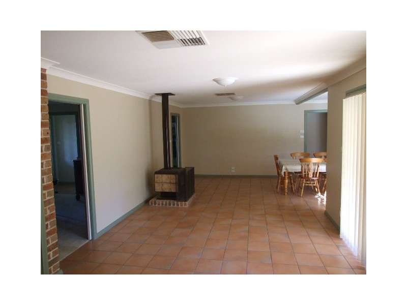 28 Fisher Street, Parkes NSW 2870