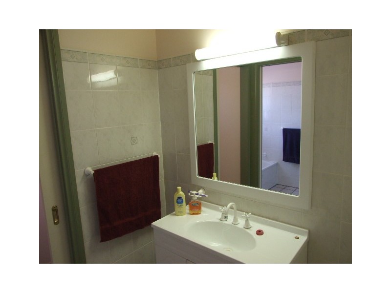 28 Fisher Street, Parkes NSW 2870