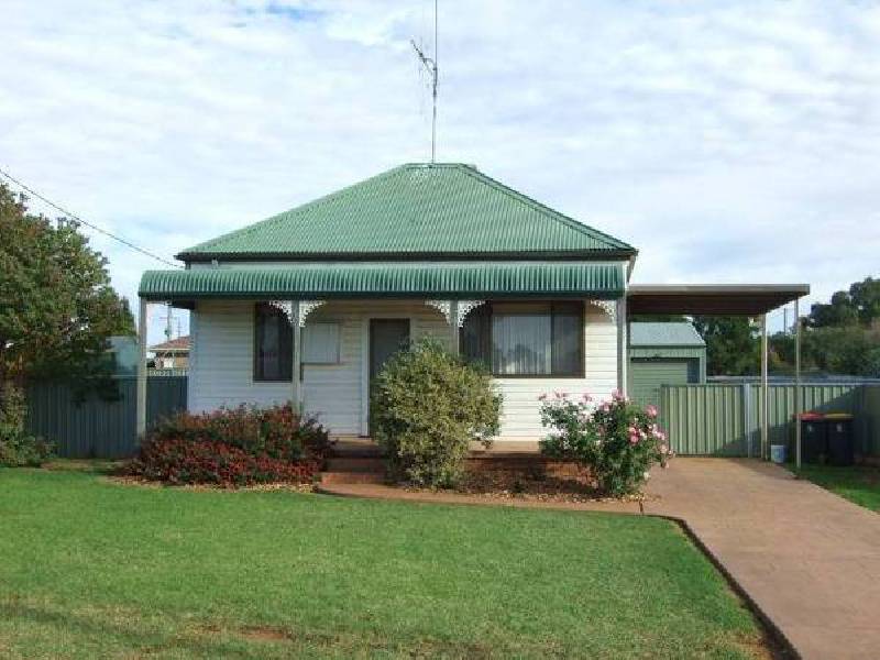 Koala Street, Parkes NSW 2870