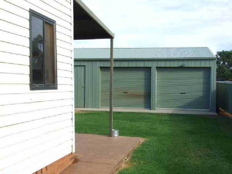 Koala Street, Parkes NSW 2870