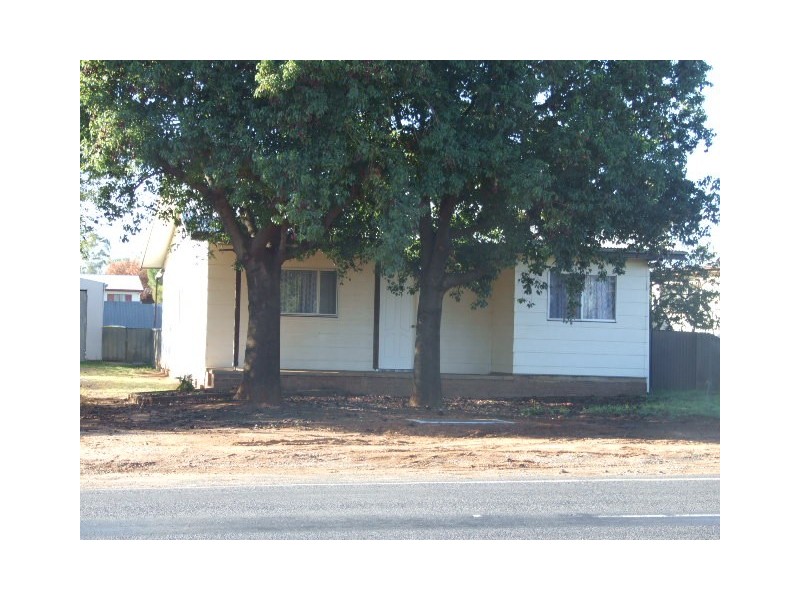 69 Forbes Road, Parkes NSW 2870