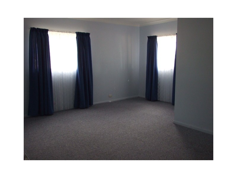 69 Forbes Road, Parkes NSW 2870