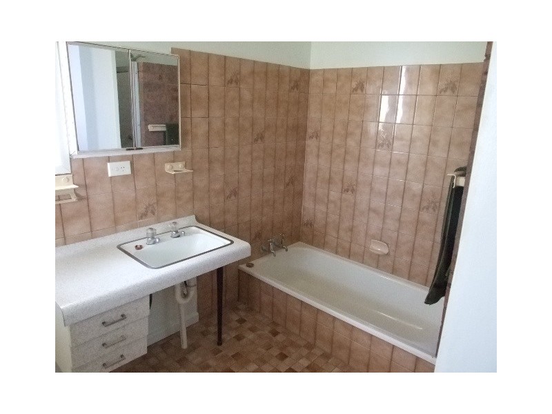 69 Forbes Road, Parkes NSW 2870