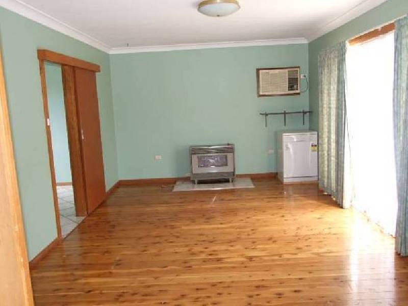 25 Goobang Street, Parkes NSW 2870