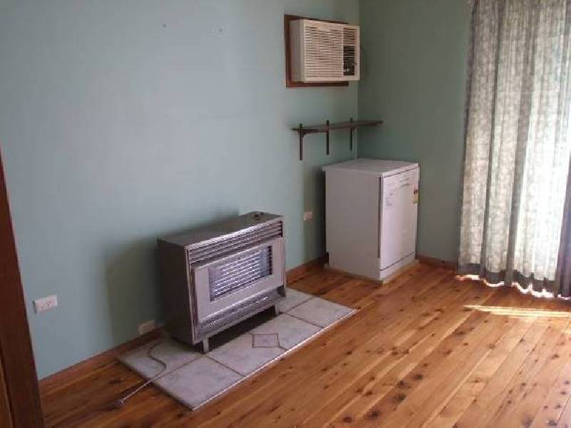 25 Goobang Street, Parkes NSW 2870