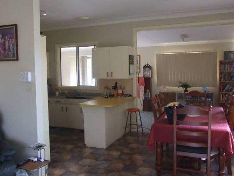 20 Middleton Street, Parkes NSW 2870