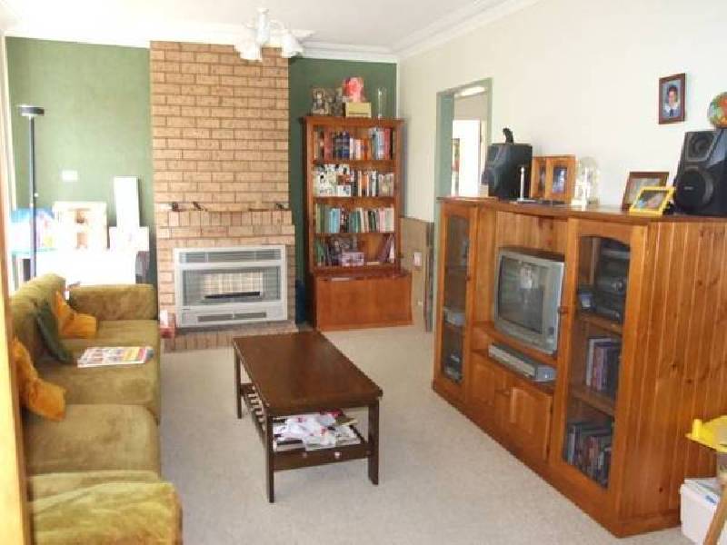 Moor
Street, Parkes NSW 2870