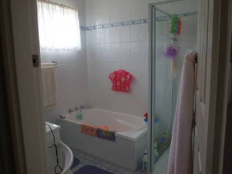 Moor
Street, Parkes NSW 2870