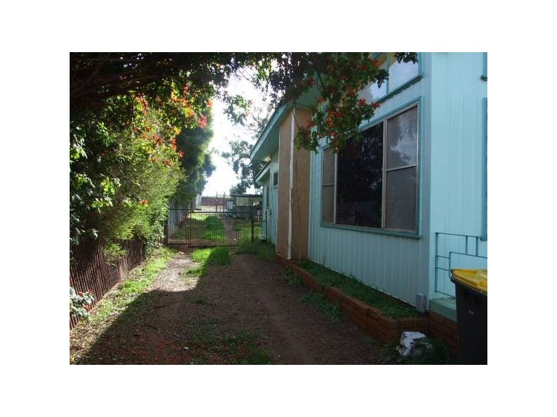 40 Webb Street, Parkes NSW 2870