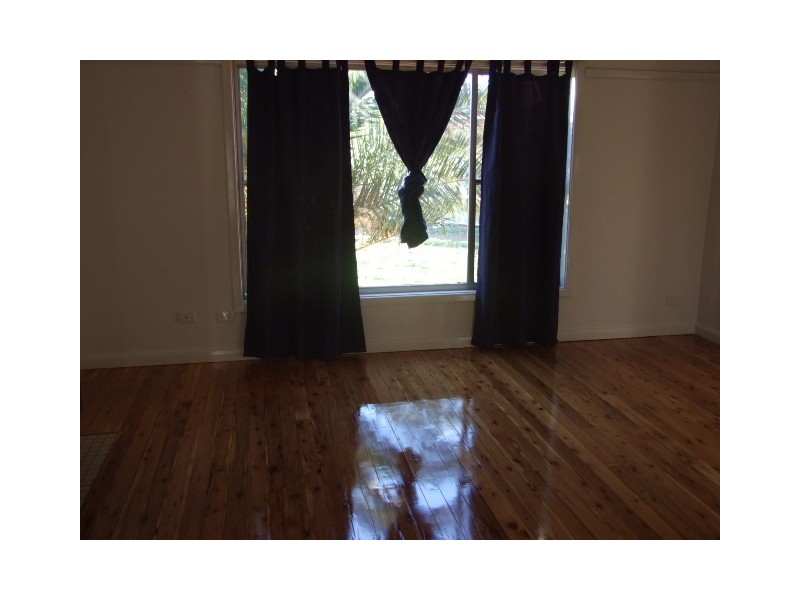 15 Coronation Avenue, Parkes NSW 2870