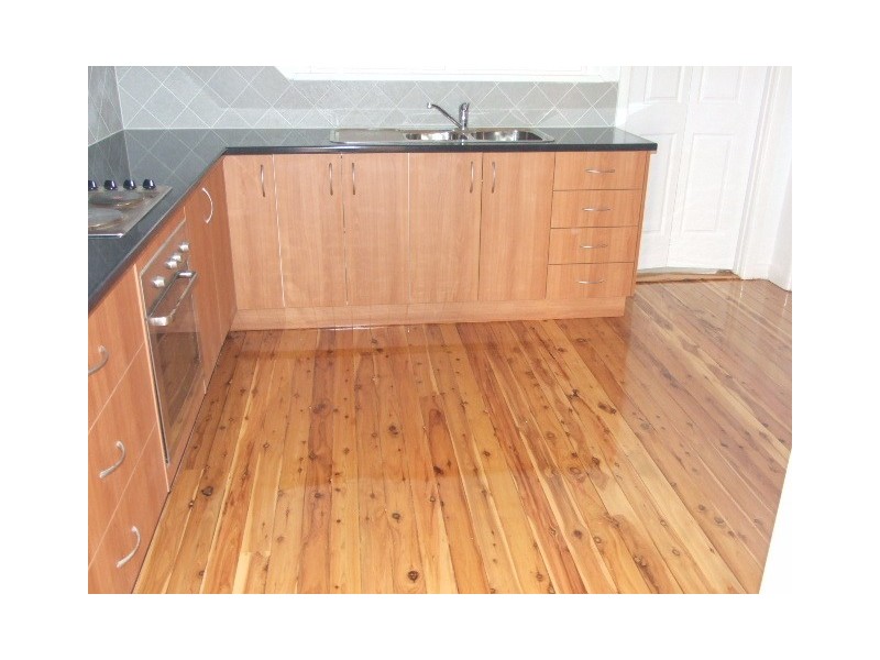 15 Coronation Avenue, Parkes NSW 2870