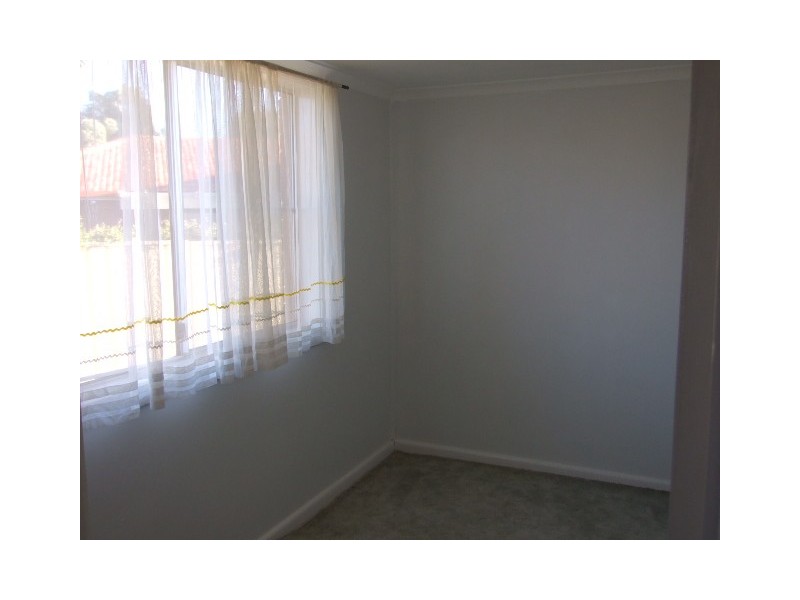 15 Coronation Avenue, Parkes NSW 2870