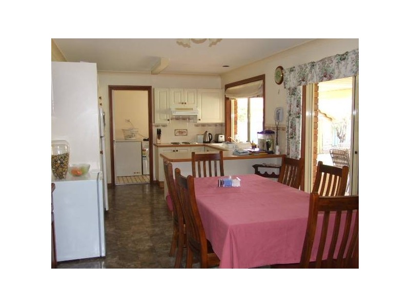 38 Ebelina Crescent, Parkes NSW 2870