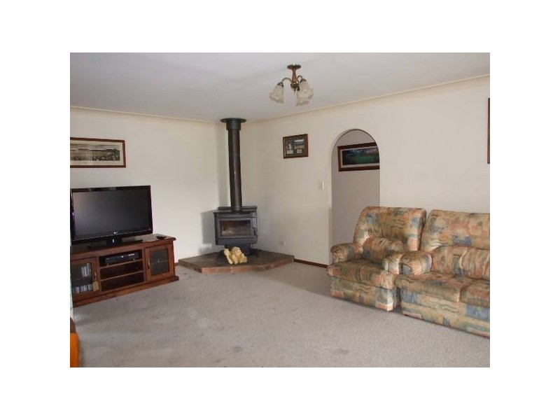 38 Ebelina Crescent, Parkes NSW 2870