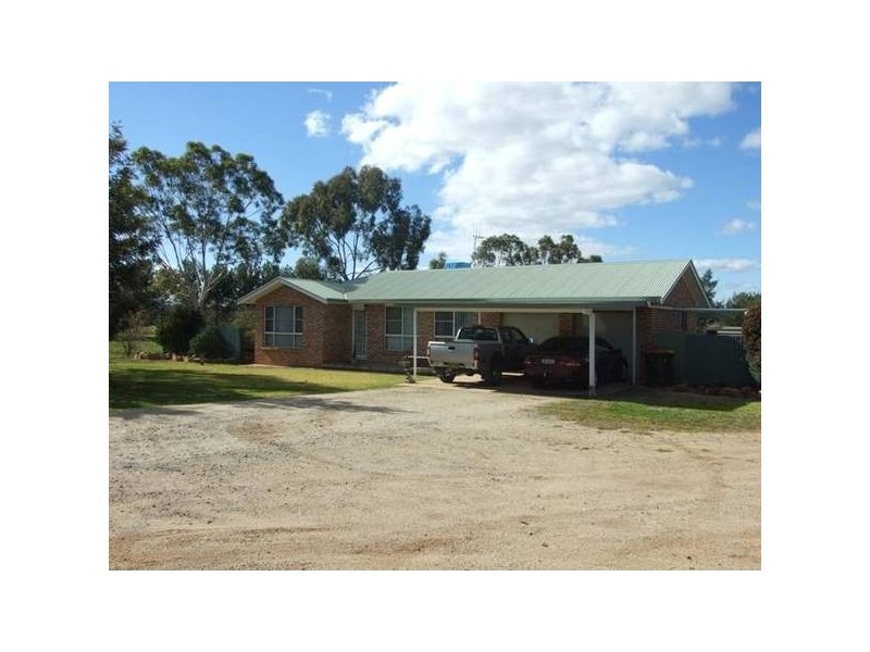 Back Yamma Road, Parkes NSW 2870