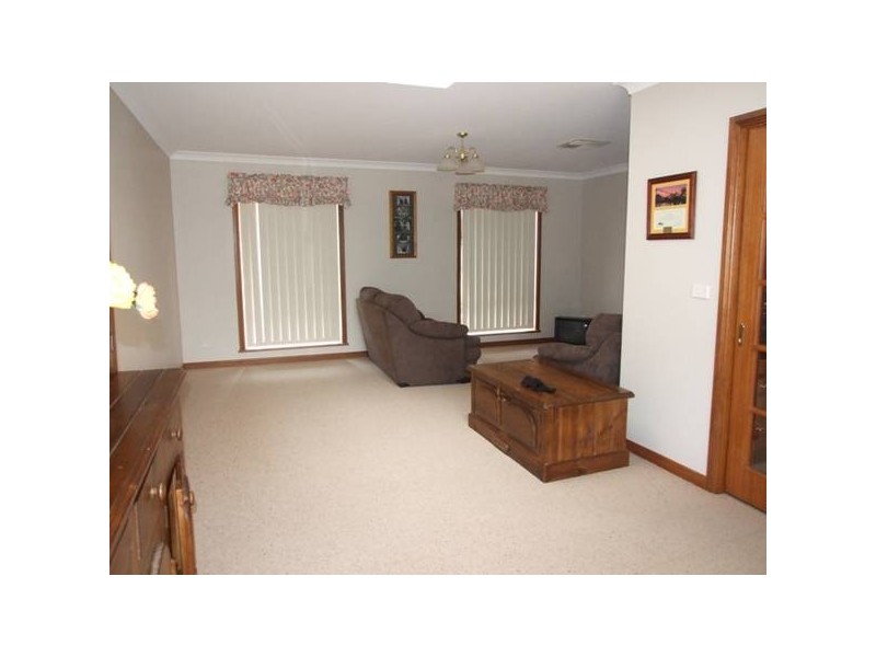 Golden Bar Drive, Parkes NSW 2870