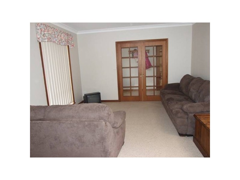 Golden Bar Drive, Parkes NSW 2870