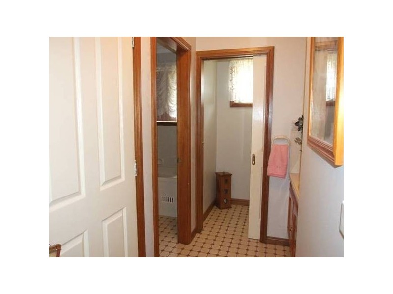 Golden Bar Drive, Parkes NSW 2870