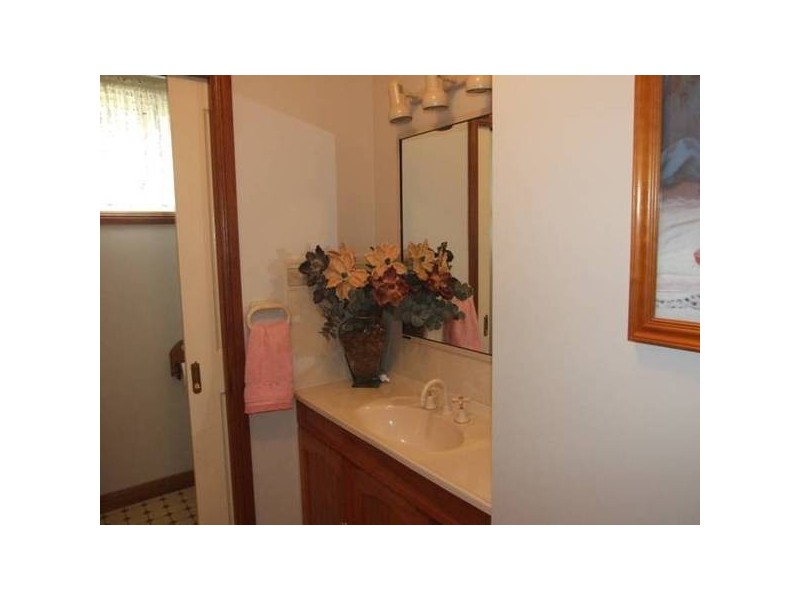 Golden Bar Drive, Parkes NSW 2870