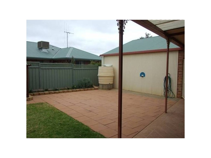 Golden Bar Drive, Parkes NSW 2870