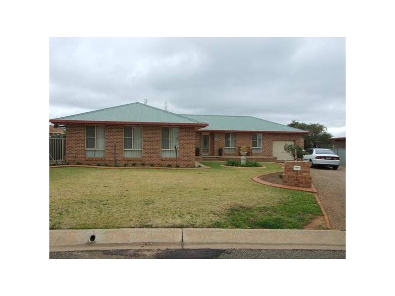 Golden Bar Drive, Parkes NSW 2870