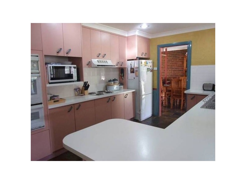 16 Webb Street, Parkes NSW 2870