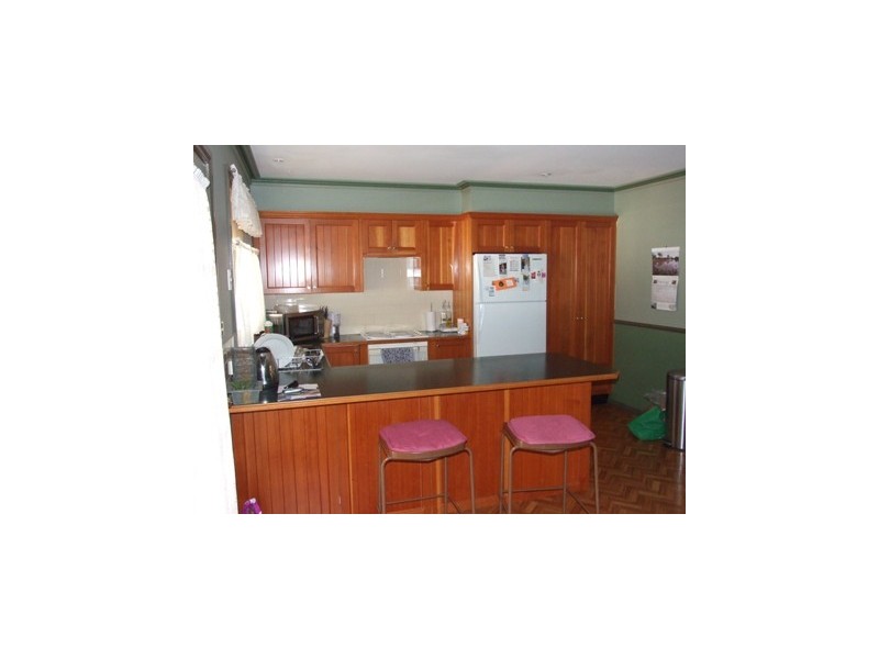 2/4 Friendship Place, Parkes NSW 2870