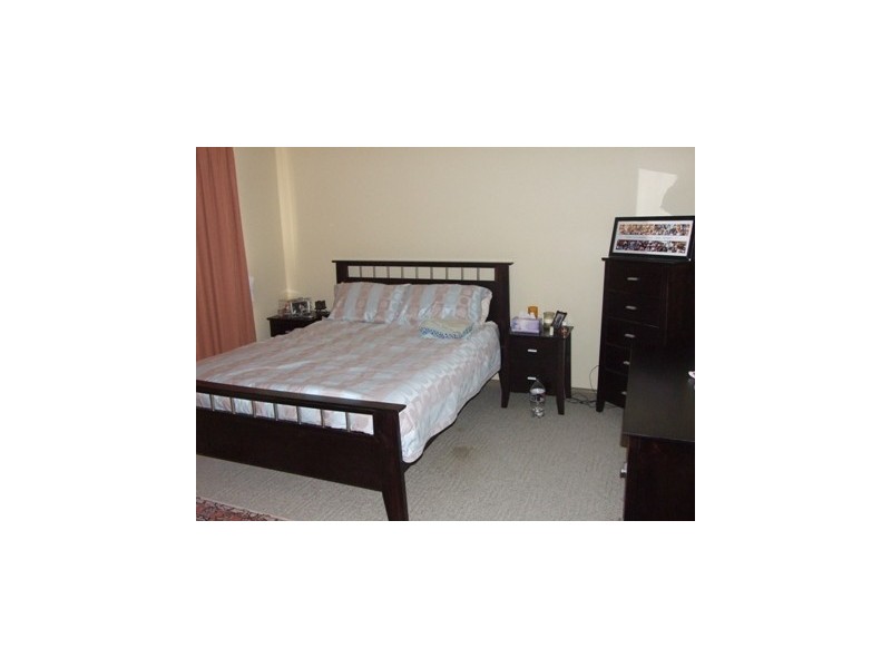 2/4 Friendship Place, Parkes NSW 2870