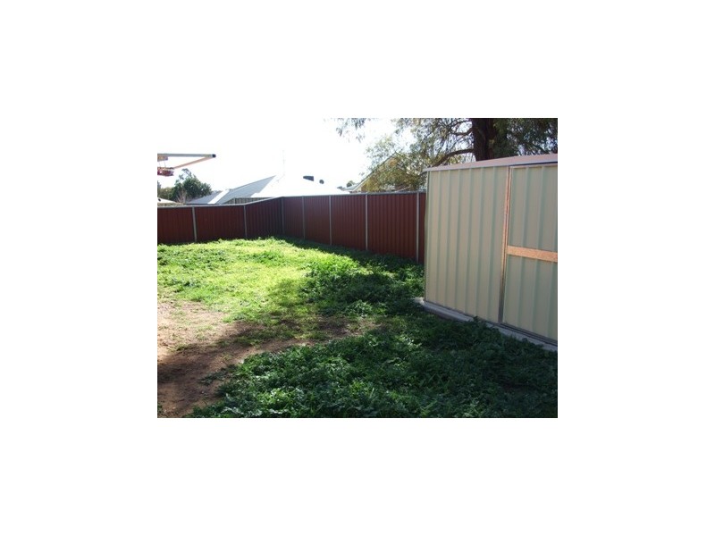 2/4 Friendship Place, Parkes NSW 2870