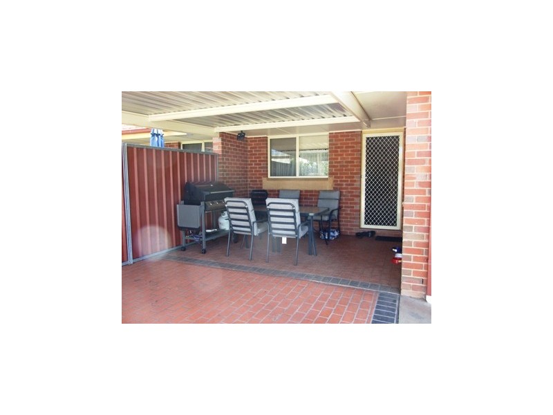 2/4 Friendship Place, Parkes NSW 2870