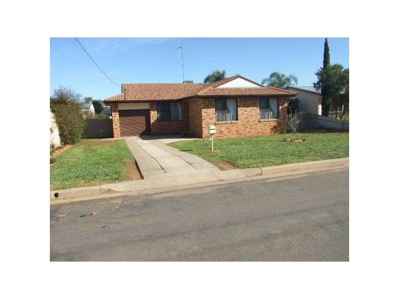 Lawson Street, Parkes NSW 2870