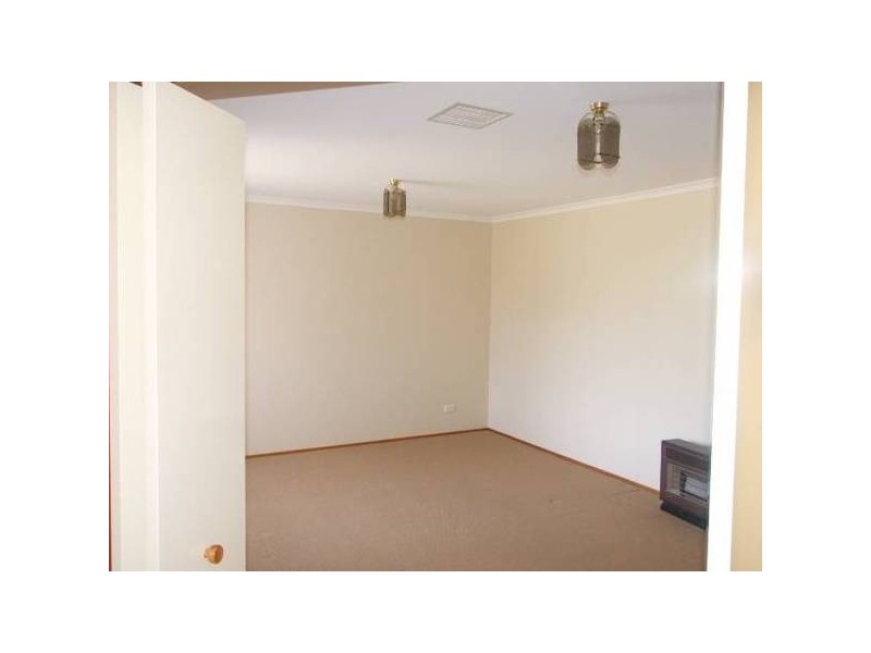 Lawson Street, Parkes NSW 2870