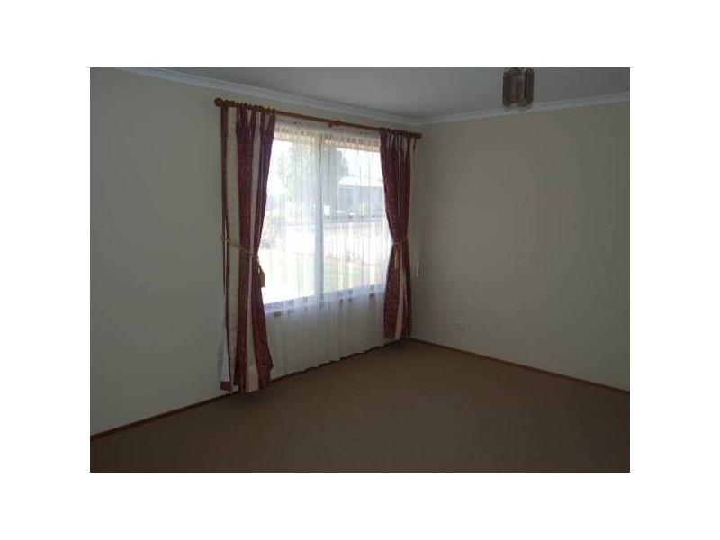 Lawson Street, Parkes NSW 2870