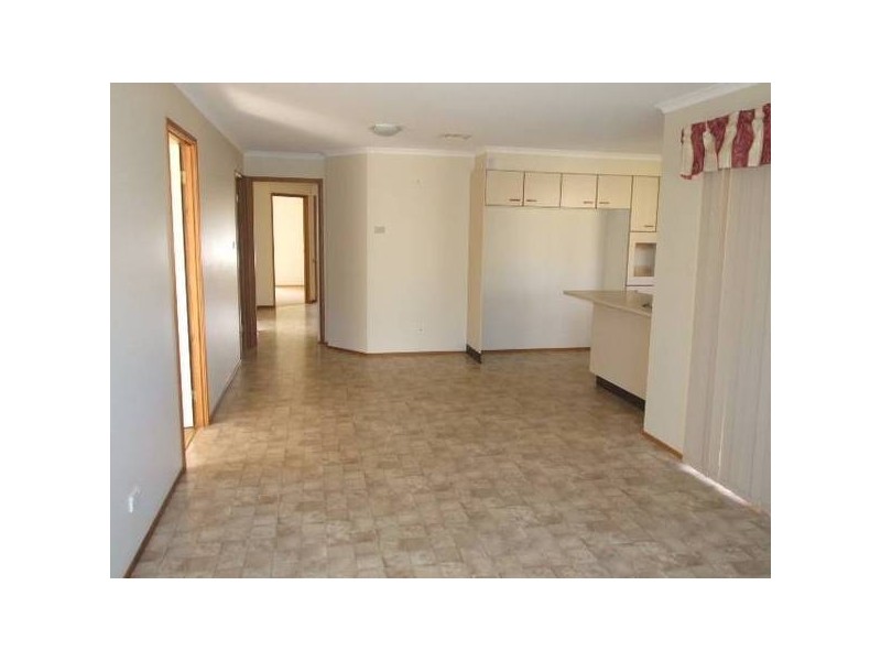 Lawson Street, Parkes NSW 2870