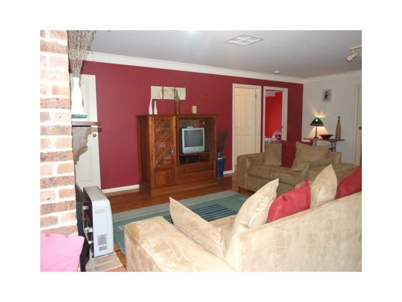 18 Noonan Street, Parkes NSW 2870