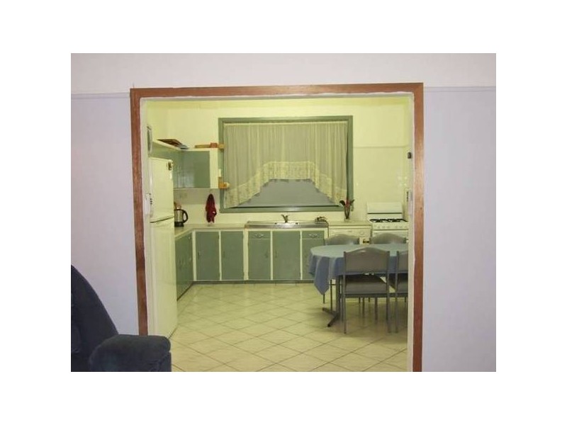 90 Mitchell, Parkes NSW 2870