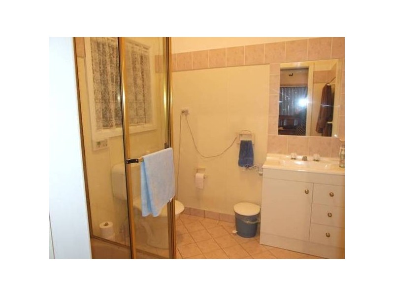 90 Mitchell, Parkes NSW 2870