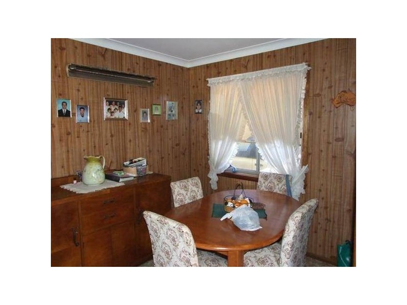 4 Porter street, Parkes NSW 2870