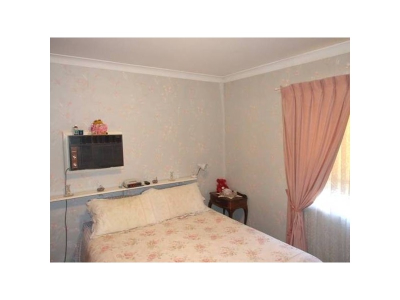 4 Porter street, Parkes NSW 2870