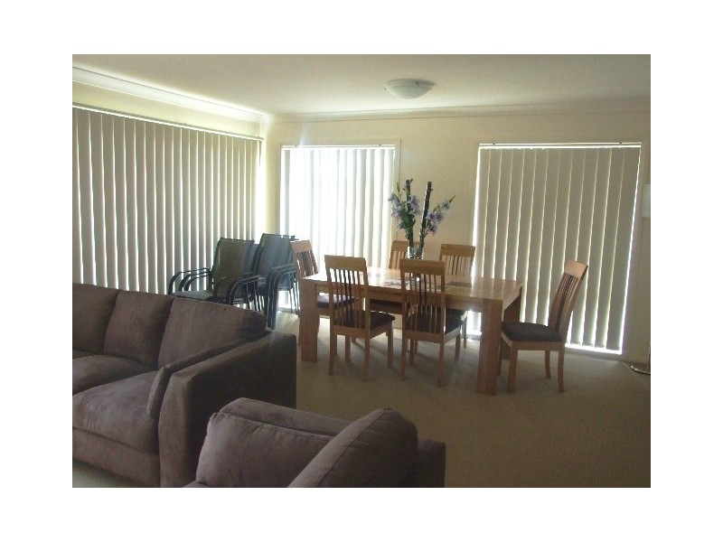 82A Close, Parkes NSW 2870