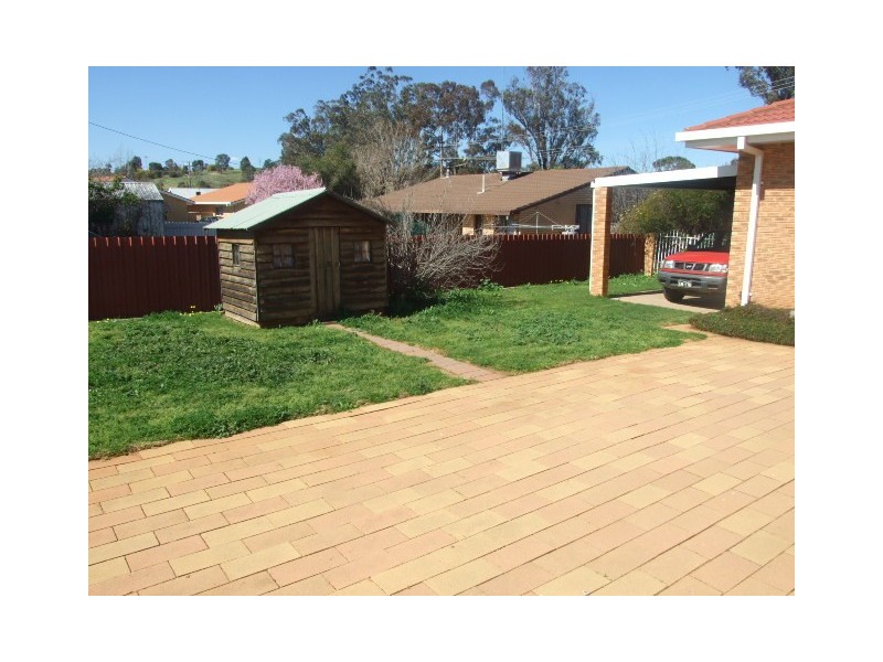 14 Thomas Street, Parkes NSW 2870