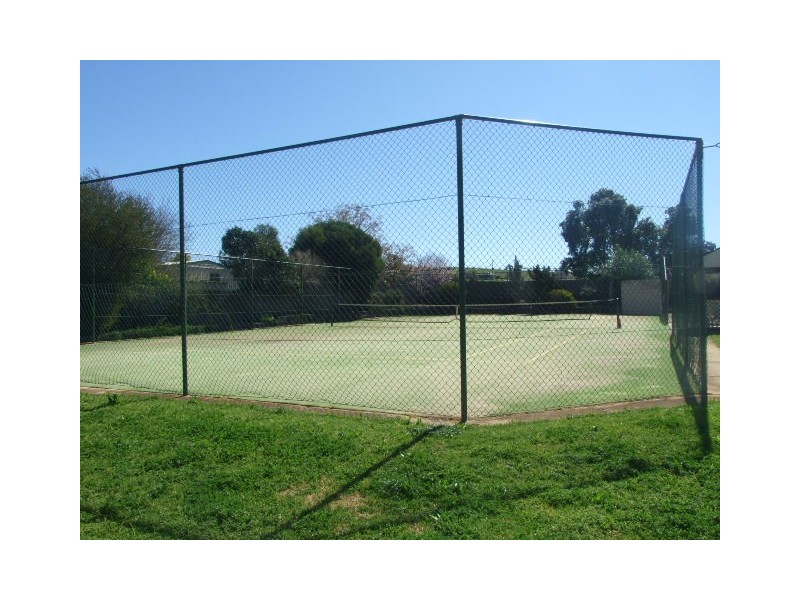 14 Thomas Street, Parkes NSW 2870
