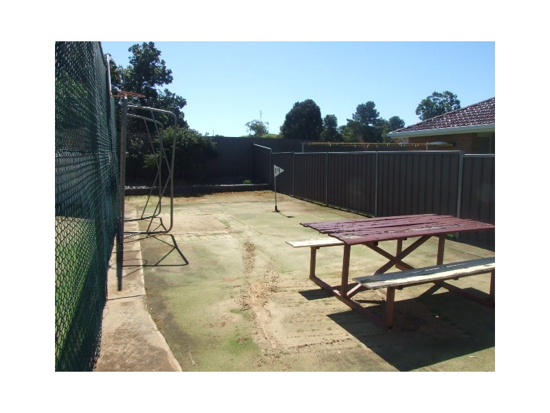 14 Thomas Street, Parkes NSW 2870