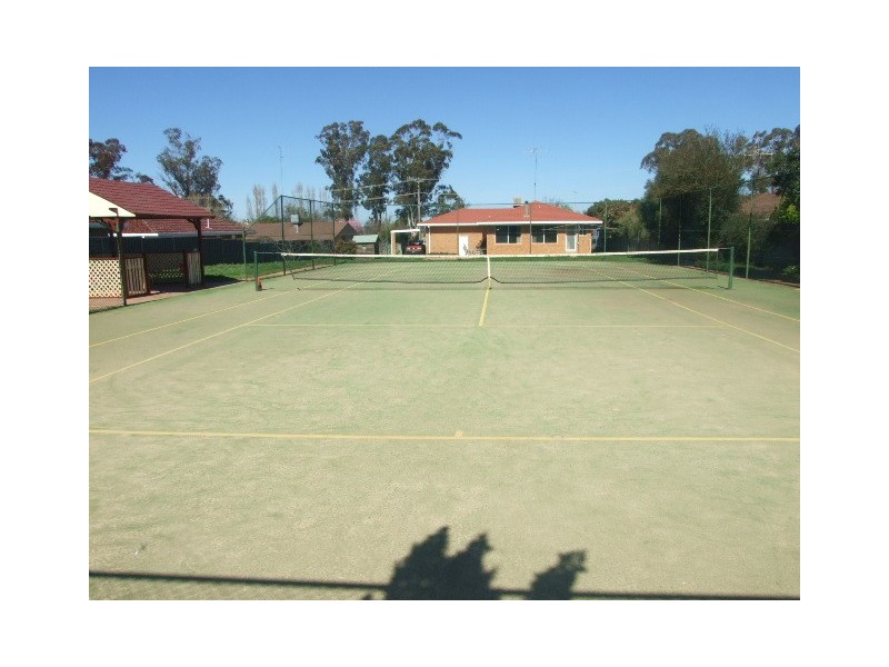 14 Thomas Street, Parkes NSW 2870