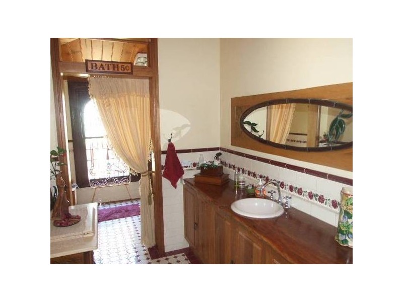 Victoria Street, Parkes NSW 2870