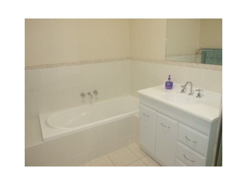 74A Close Street, Parkes NSW 2870