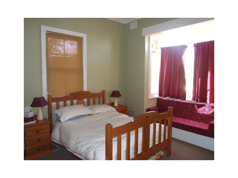 8 Oswin Street, Parkes NSW 2870