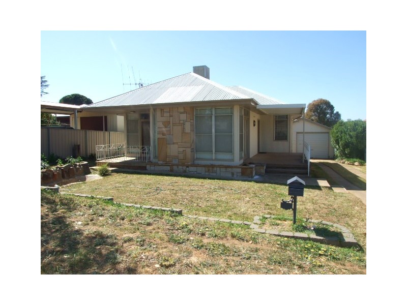 28 Weston Street, Parkes NSW 2870
